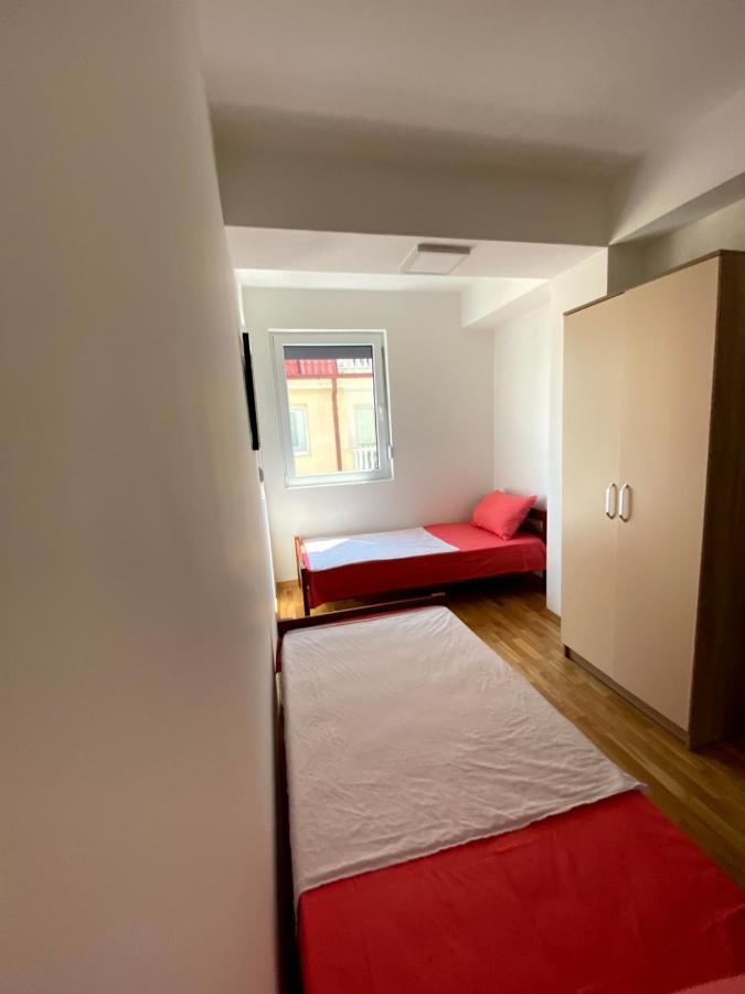 Skopje Brand New Apartment מראה חיצוני תמונה